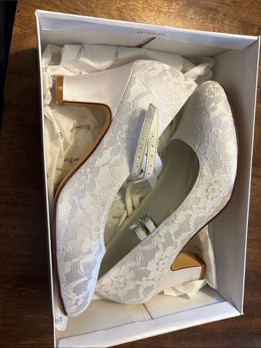 Elegant White Lace Mary Jane Heels(9)